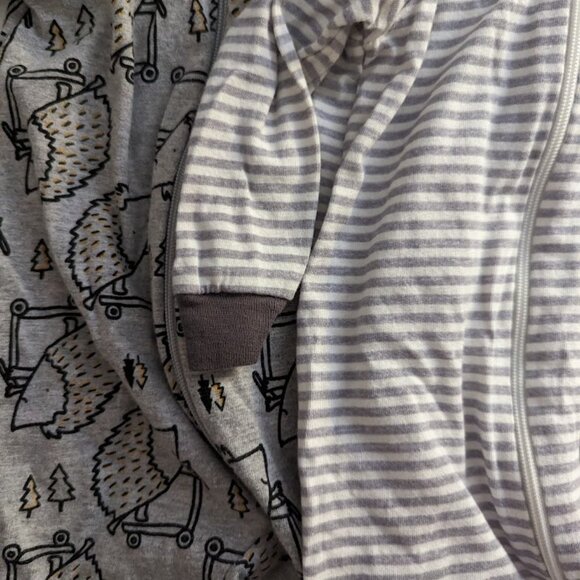 Gerber set of two footie sleepers - Picture 4 of 4